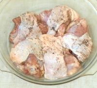 Курица запечённая  в духовке с  луком(Шаг №1)
